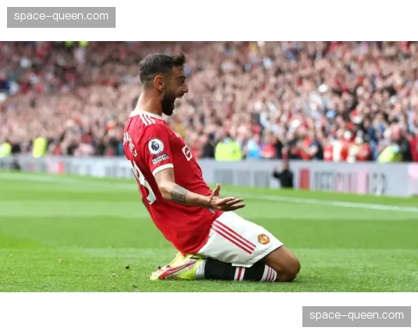 雷恩与队内19岁青训中场孔布亚完成续约，新合同至2030年